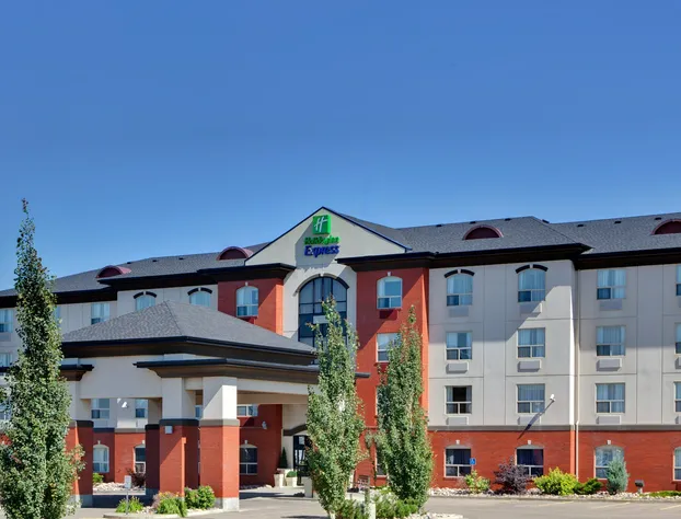 Holiday Inn Express & Suites Sherwood Park-Edmonton Area by IHG hotel detail image 2