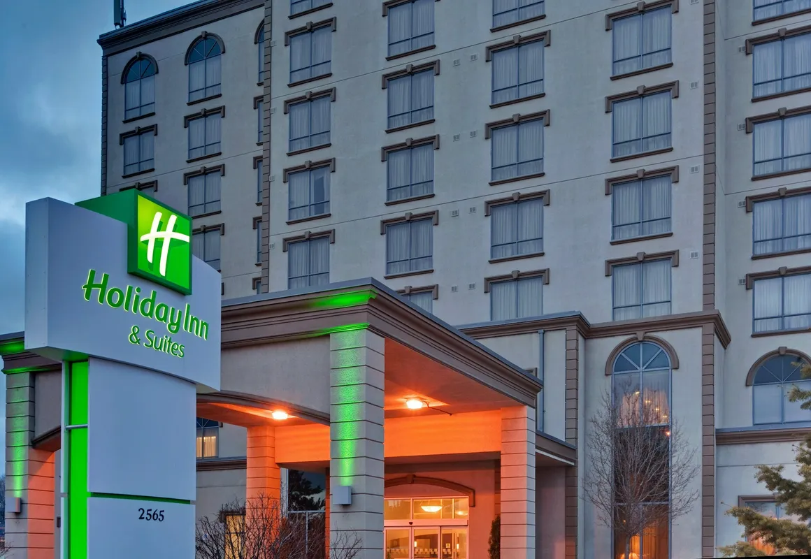 Holiday Inn Hotel & Suites Mississauga by IHG hotel hero