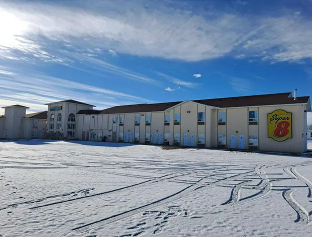 Super 8 by Wyndham Three Hills AB hotel detail image 1