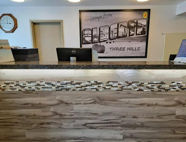 Super 8 by Wyndham Three Hills AB hotel detail image 4