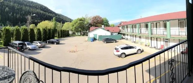 Chase Country Inn Motel hotel detail image 2