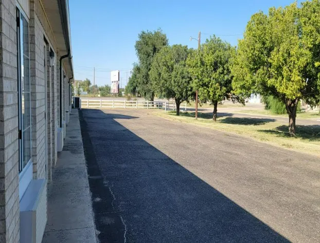 HomeTown Inn By OYO Texhoma, OK hotel detail image 3