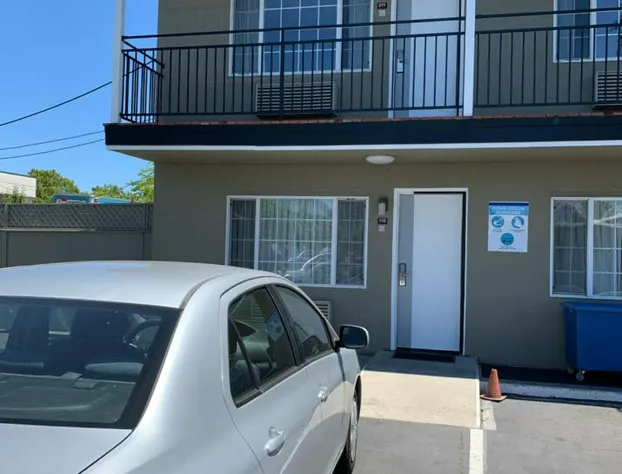 Redwood Inn hotel detail image 2