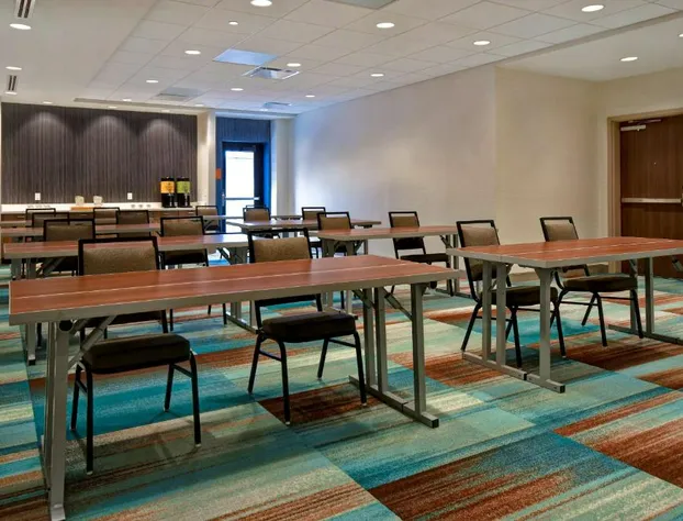 Home2 Suites by Hilton Bowling Green hotel detail image 3