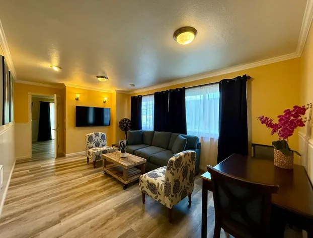 Monterey Bay Lodge hotel detail image 4