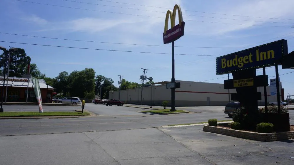 Budget Inn Malvern hotel hero