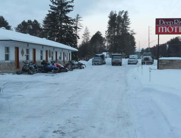 Deep River Motel hotel detail image 4