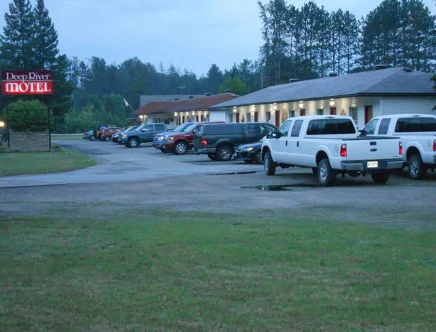 Deep River Motel hotel detail image 3