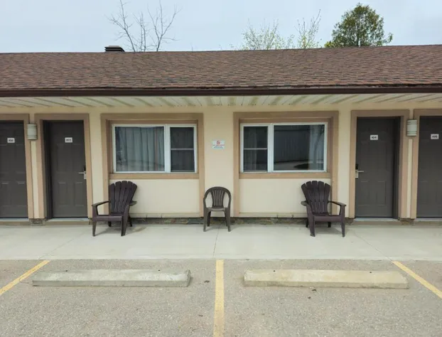 Forest Plaza Motel hotel detail image 3