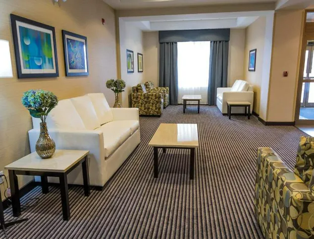 Holiday Inn Express & Suites Thunder Bay by IHG hotel detail image 4