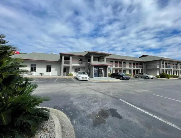 Red Roof Inn Savannah North I-95 – Port Wentworth hotel detail image 1