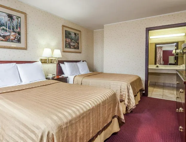 Travelodge by Wyndham Seymour hotel detail image 4