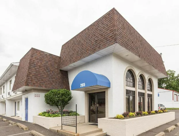 Motel 6 Warminster, PA hotel detail image 1