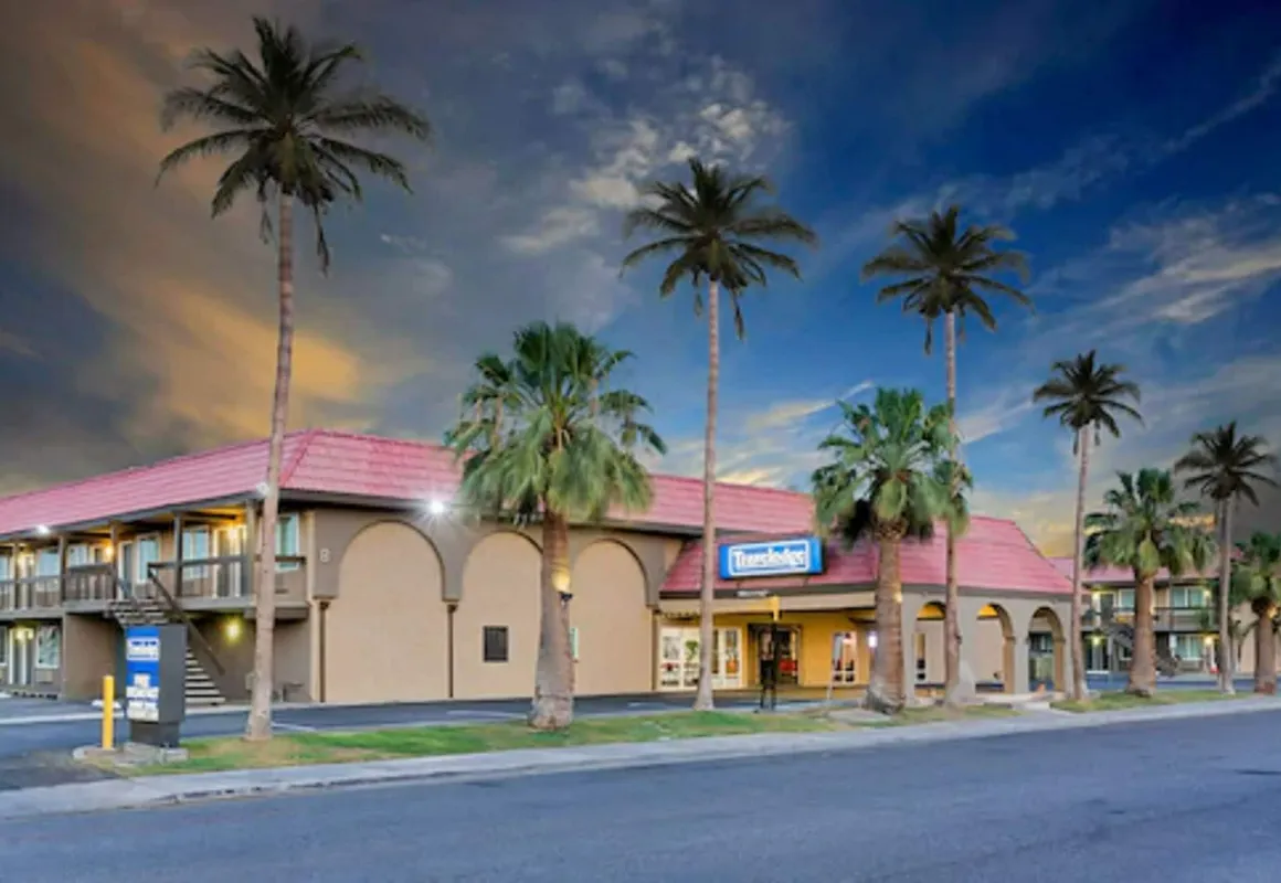 Travelodge by Wyndham El Centro hotel hero