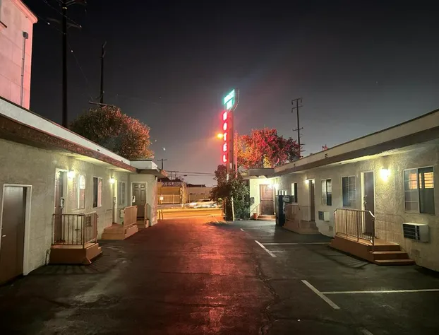 Budget Inn hotel detail image 2