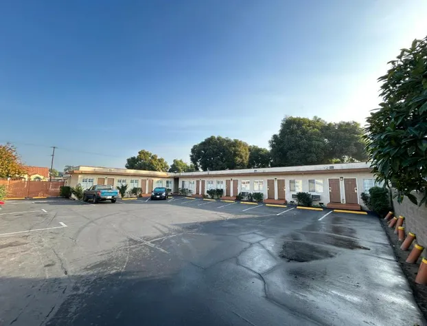 Budget Inn hotel detail image 4