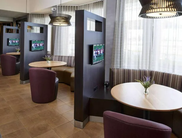 Sonesta Select Milwaukee Brookfield hotel detail image 2