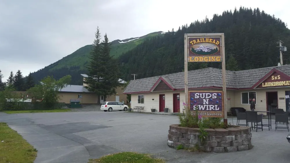 Trailhead Lodging hotel hero