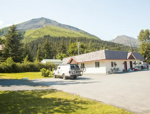 Trailhead Lodging hotel detail image 1