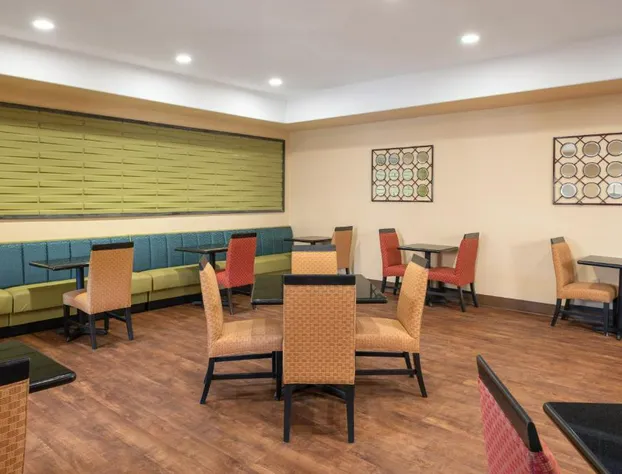 Spark by Hilton Tucson Reid Park hotel detail image 3