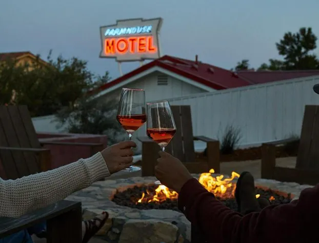 Farmhouse Paso hotel detail image 3