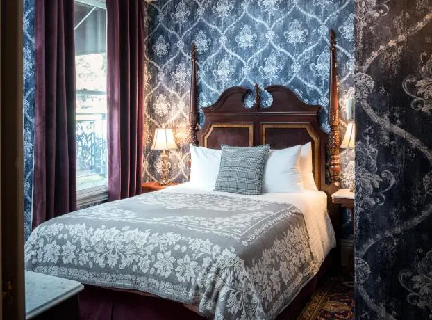 The Monte Cristo hotel detail image 4