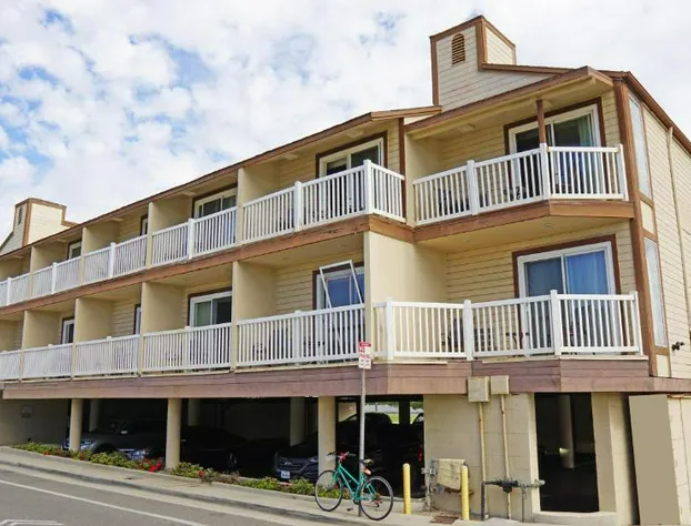 Ocean Surf Inn & Suites hotel detail image 1