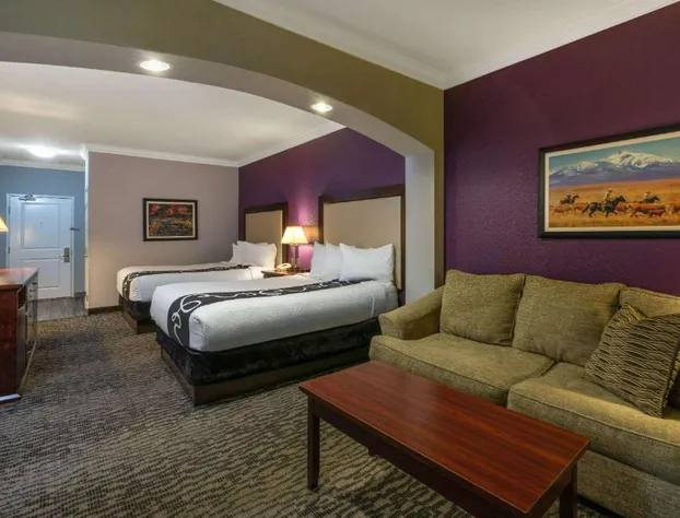 La Quinta Inn & Suites by Wyndham Loveland/Estes Park hotel detail image 2