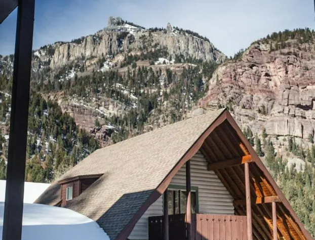 Twin Peaks Lodge & Hot Springs hotel detail image 2