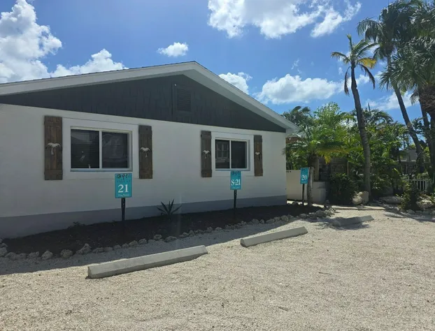 Palm Tree Villas hotel detail image 1