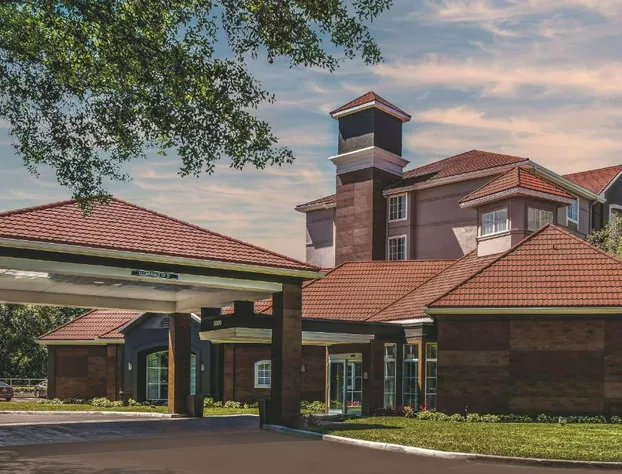 La Quinta Inn & Suites by Wyndham Orlando Lake Mary hotel detail image 1