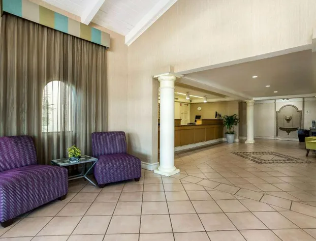 La Quinta Inn Tampa Airport Stadium Westshore hotel detail image 2