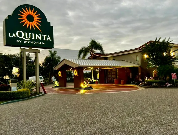 La Quinta Inn Tampa Airport Stadium Westshore hotel detail image 1