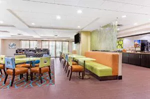 Comfort Inn & Suites Tampa North I-75 hotel detail image 1