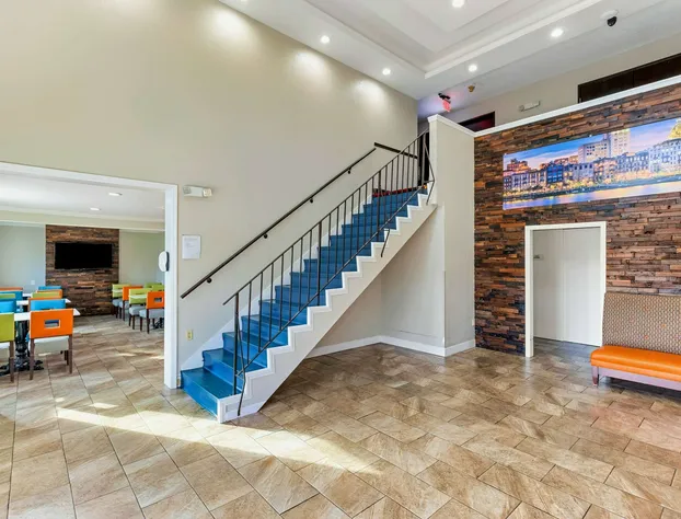 Days Inn by Wyndham Savannah Gateway I-95 hotel detail image 2