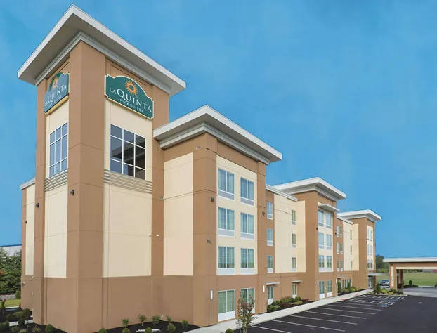 La Quinta Inn & Suites by Wyndham Paducah hotel detail image 2
