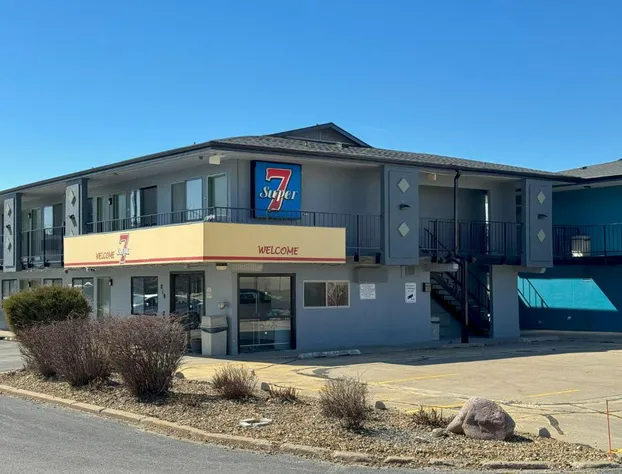 Super 7 Motel hotel detail image 2