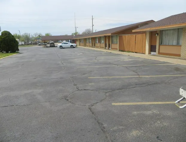 Traveler's Lodge hotel detail image 1