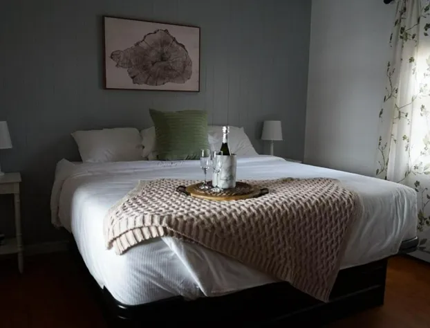 Alamoosook Lakeside Inn hotel detail image 3