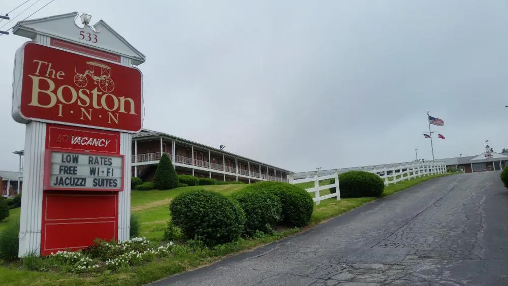 Boston Inn hotel hero