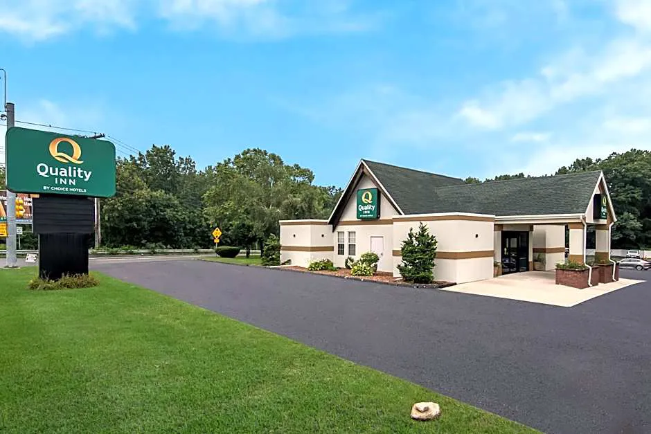 Quality Inn Westfield - Springfield hotel hero