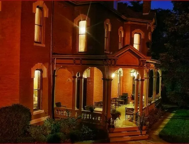 Whiskey Mansion hotel detail image 1