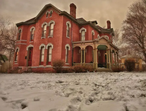 Whiskey Mansion hotel detail image 2