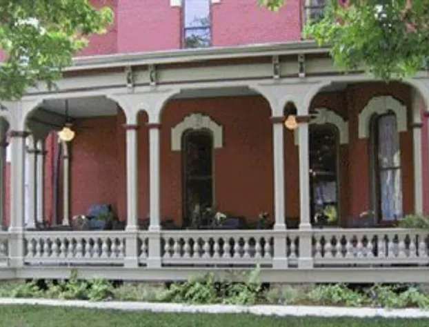 Whiskey Mansion hotel detail image 4