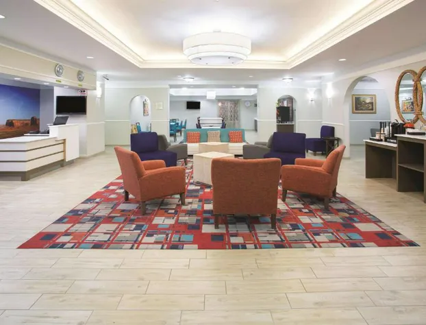 La Quinta Inn & Suites by Wyndham Gallup hotel detail image 3