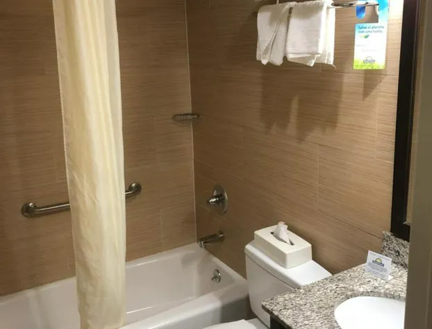 Days Inn by Wyndham Brooklyn Borough Park hotel detail image 4