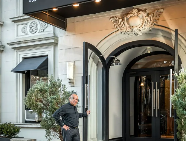 Park West Hotel (CLOSED) hotel detail image 1