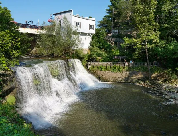 Hotel Indigo Cleveland-Beachwood by IHG hotel detail image 3