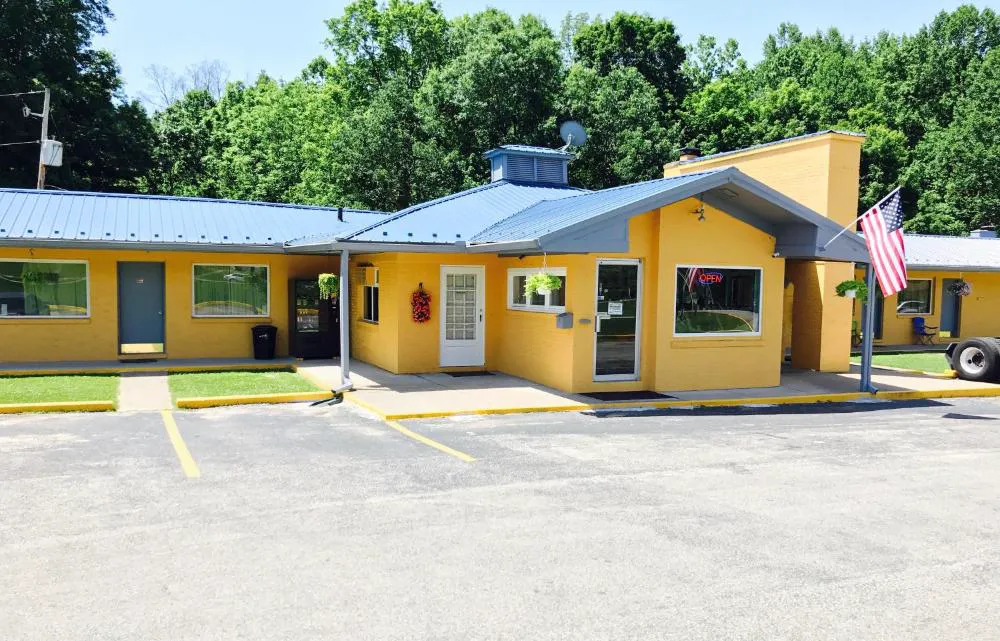 Greystone Motel hotel hero