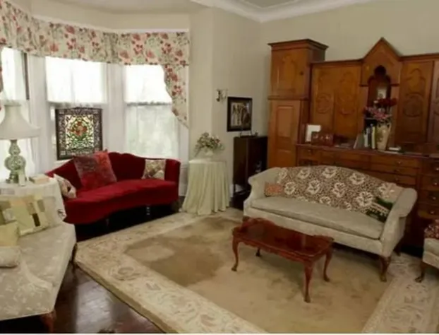 Six Acres Bed & Breakfast hotel detail image 3